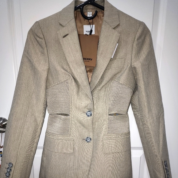 Woman's Burberry London Blazer with size slits size 0